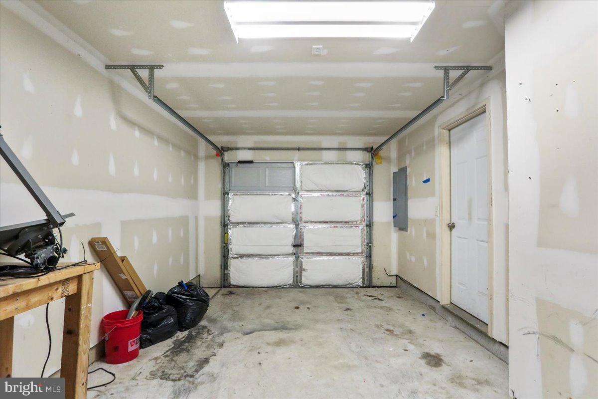 RIVERSIDE VILLAGES - Residential