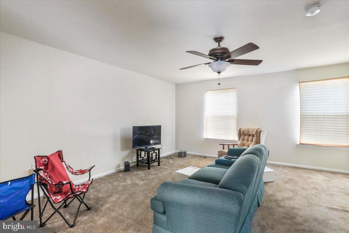 RIVERSIDE VILLAGES - Residential