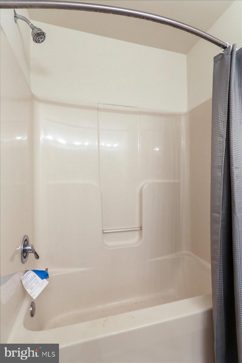 RIVERSIDE VILLAGES - Residential