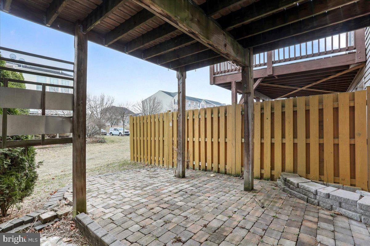 RIVERSIDE VILLAGES - Residential