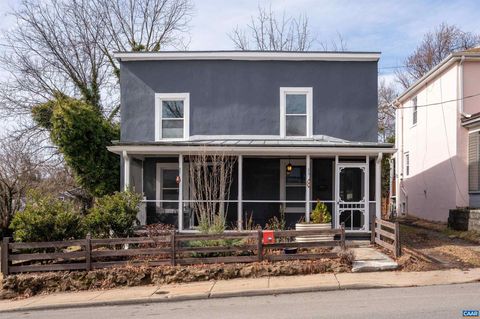 Townhouse For Sale - 349 NW 10th St St<br/> CHARLOTTESVILLE, VA 22903