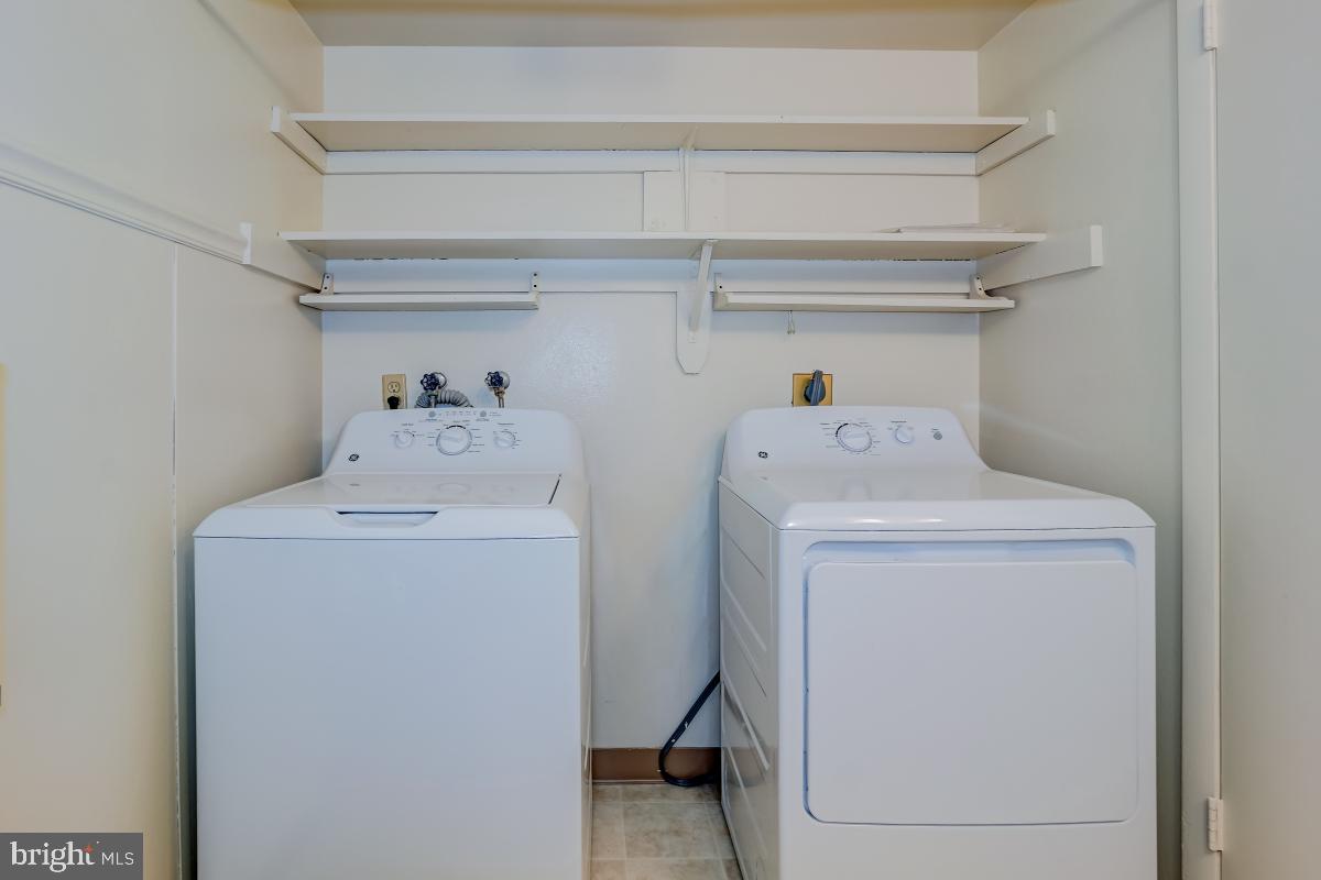 LEISURE WORLD - Residential