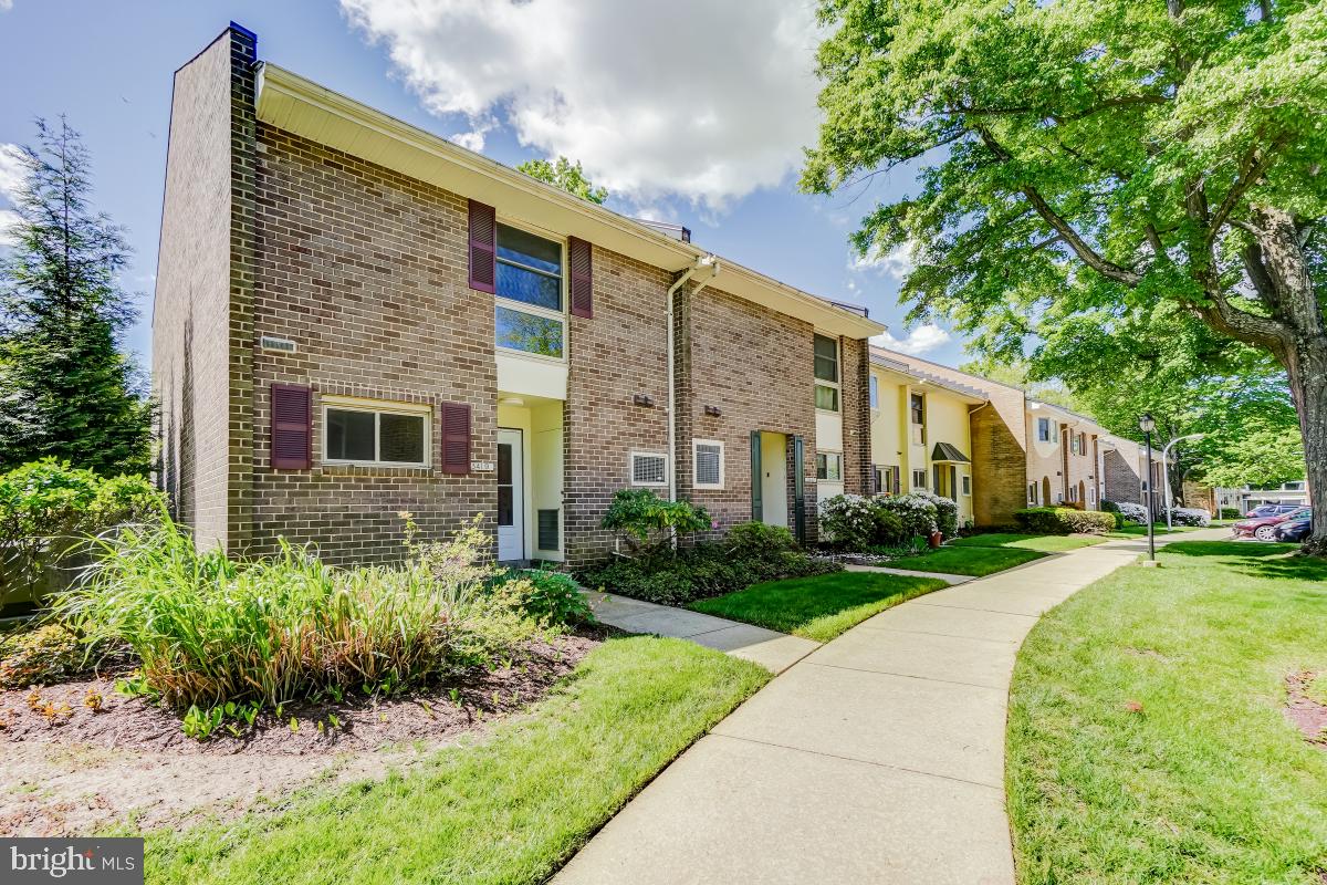 LEISURE WORLD - Residential