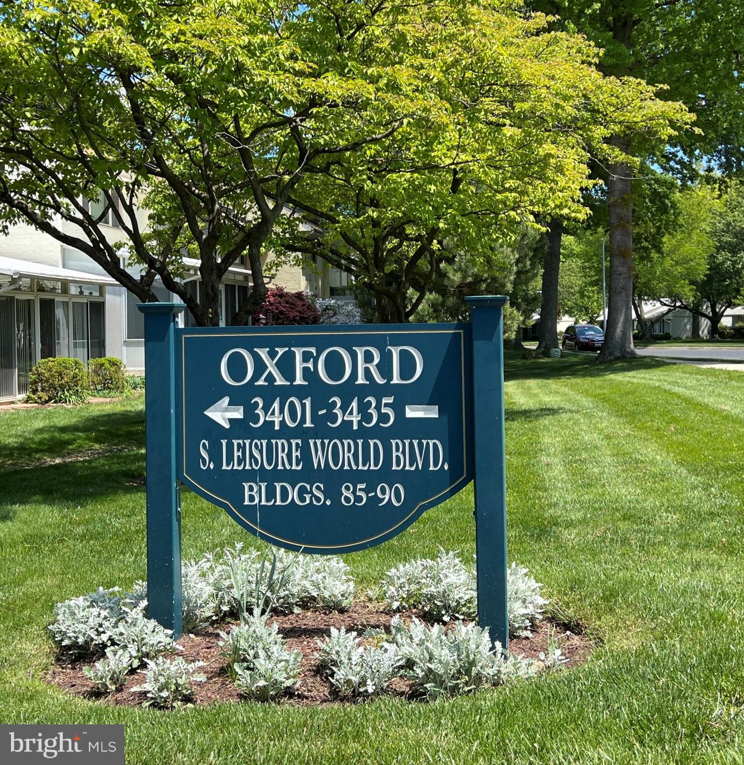 LEISURE WORLD - Residential
