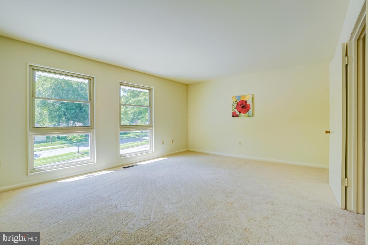 LEISURE WORLD - Residential