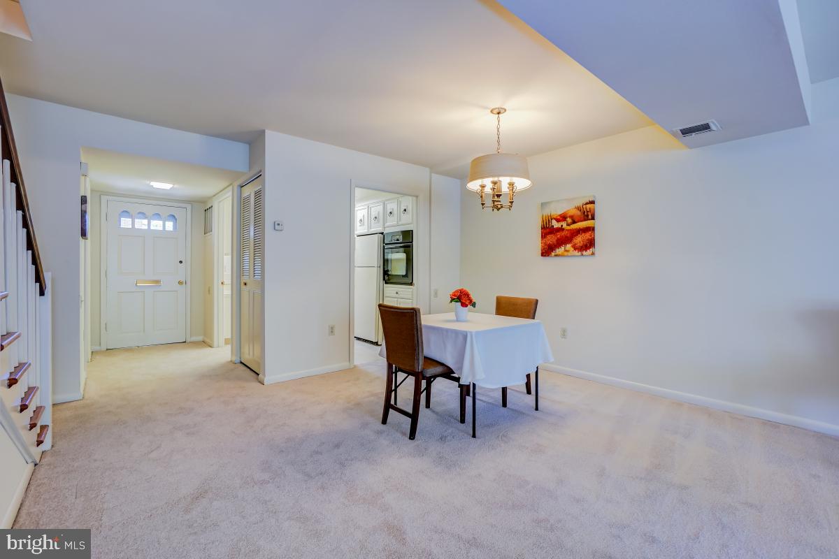 LEISURE WORLD - Residential