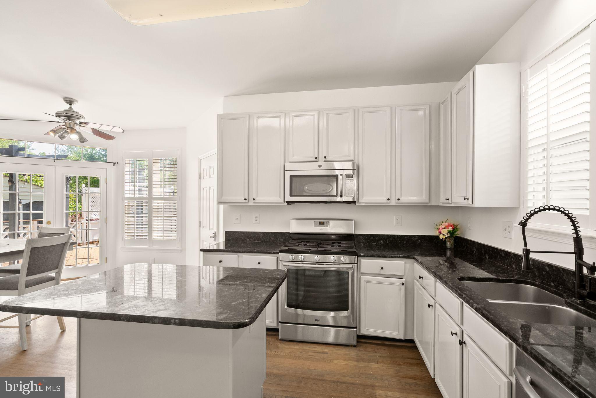 SOUTH RIDING - Residential