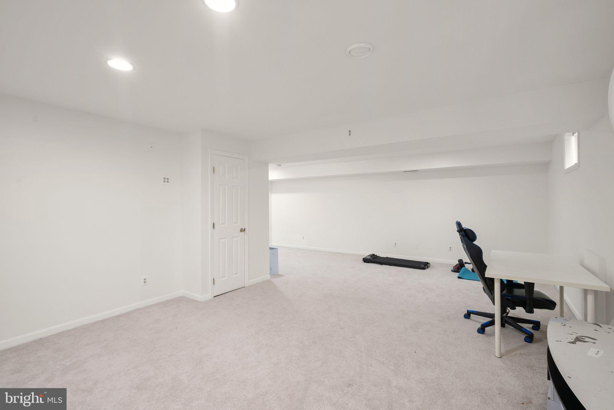 SOUTH RIDING - Residential