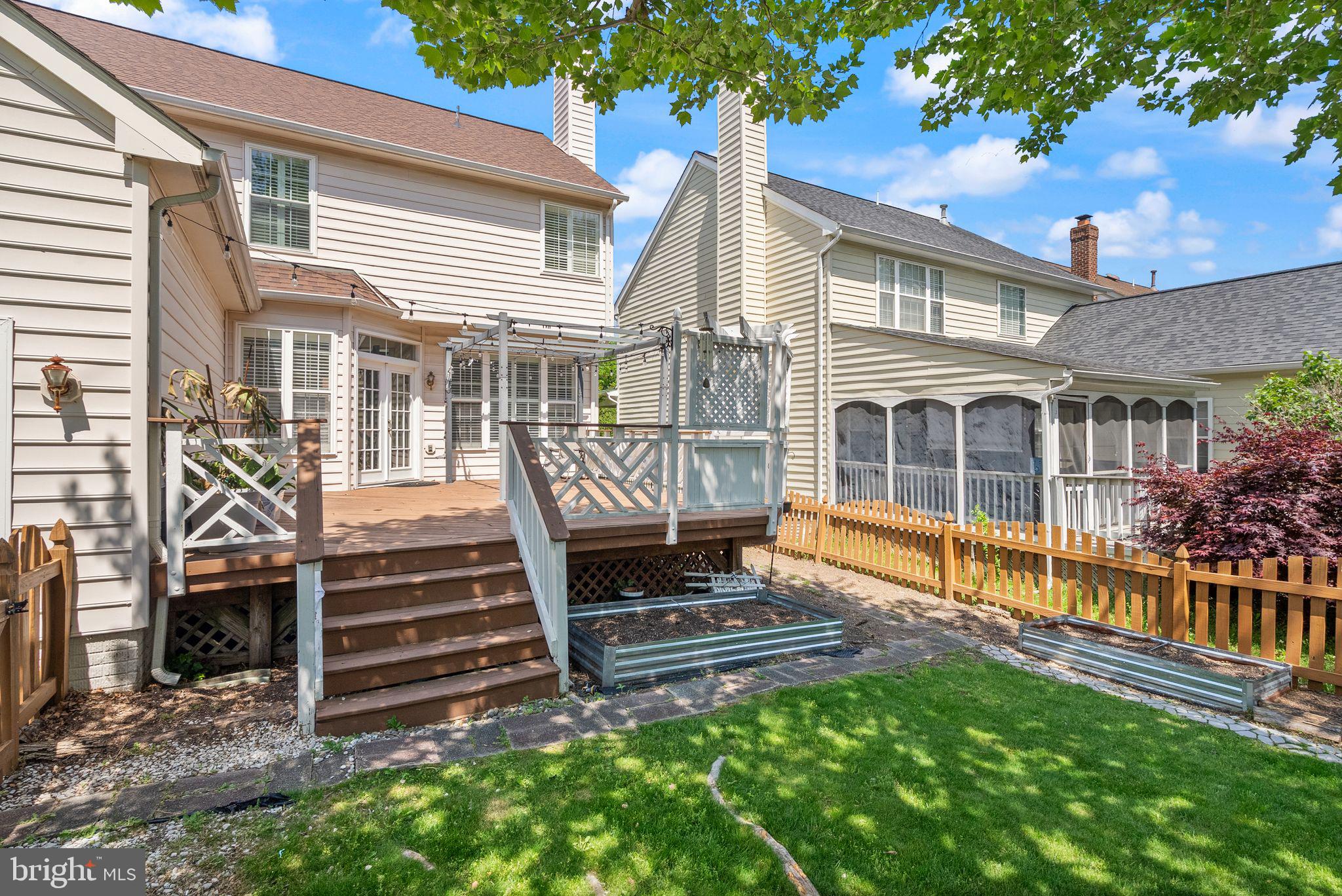 SOUTH RIDING - Residential