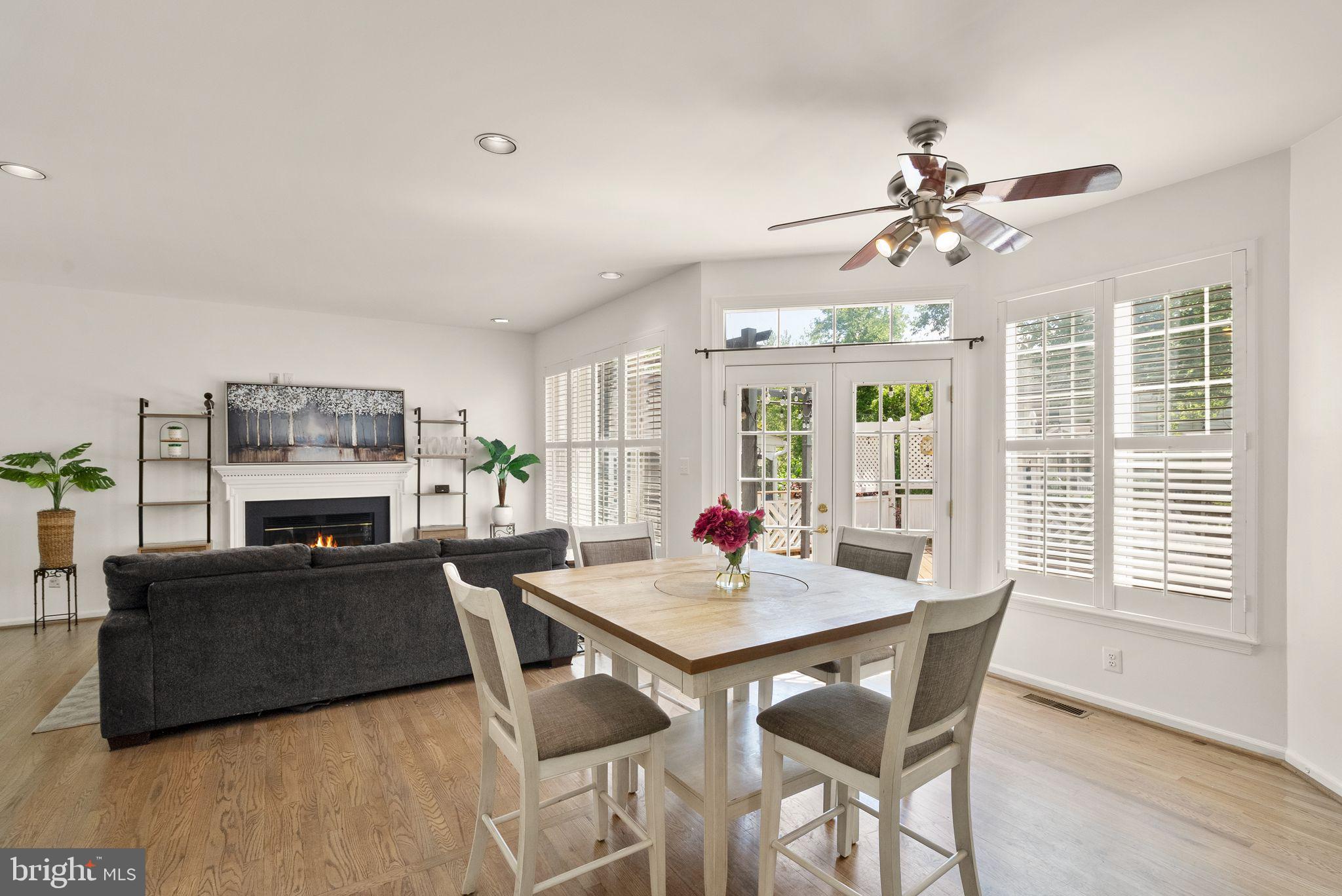 SOUTH RIDING - Residential