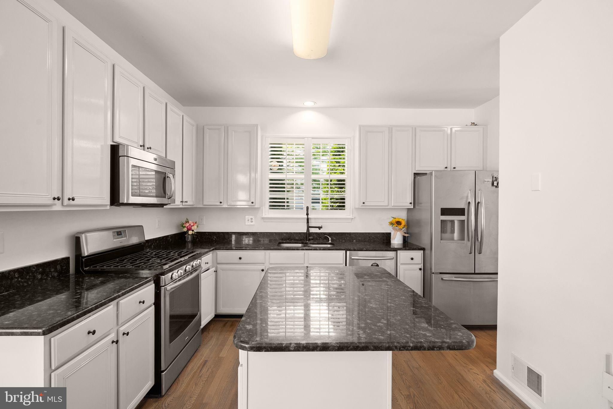 SOUTH RIDING - Residential