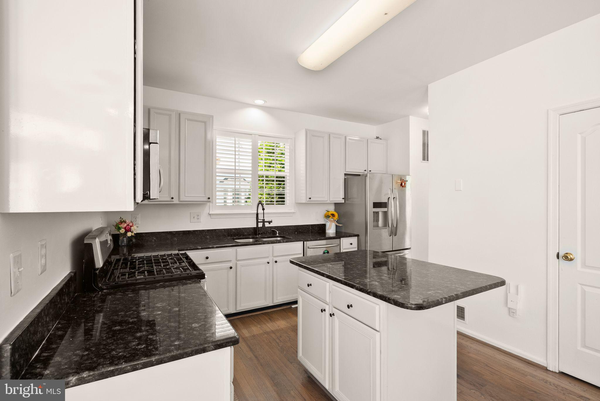 SOUTH RIDING - Residential
