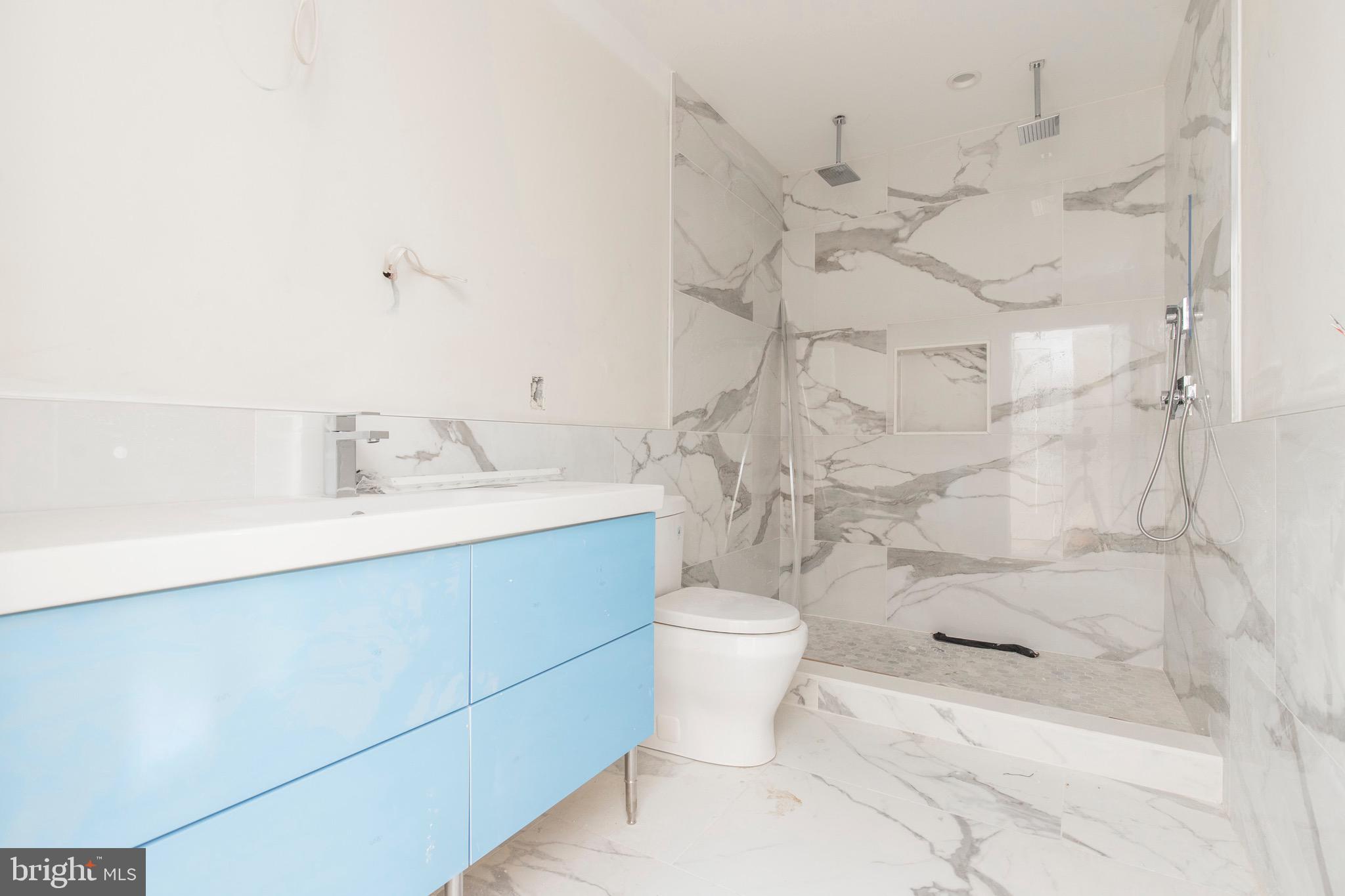 FAIRMOUNT - Residential Income