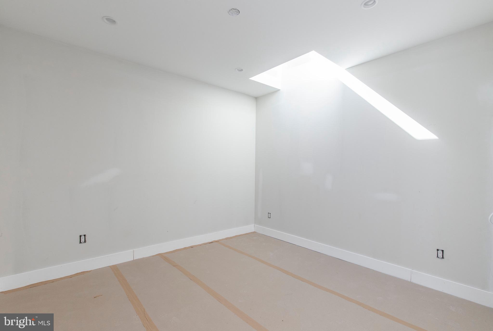 FAIRMOUNT - Residential Income