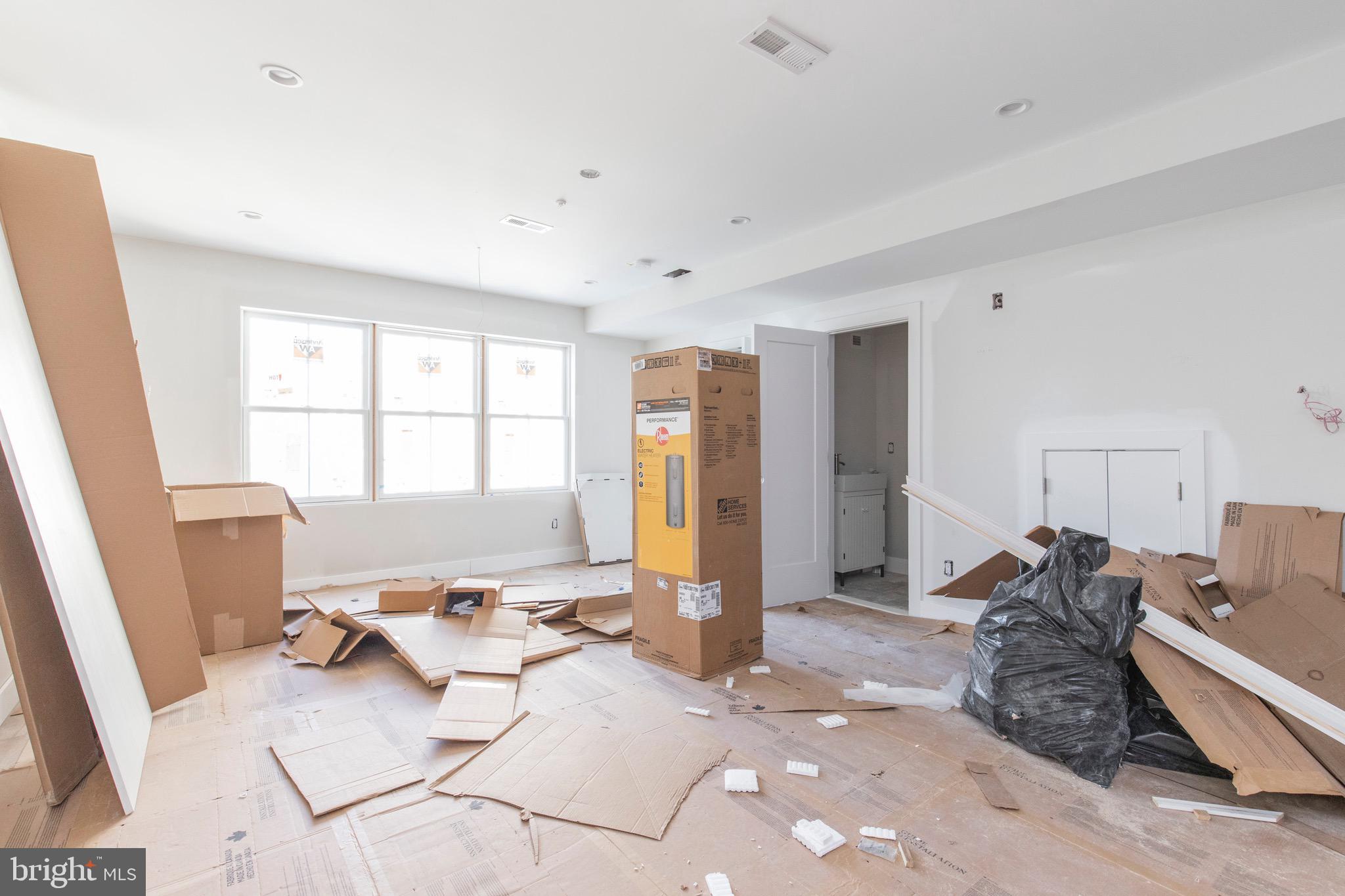 FAIRMOUNT - Residential Income