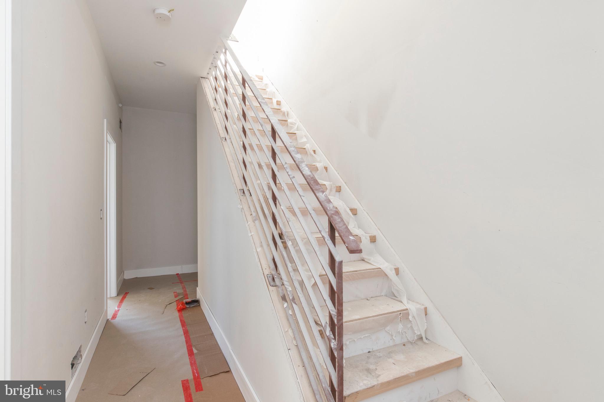 FAIRMOUNT - Residential Income