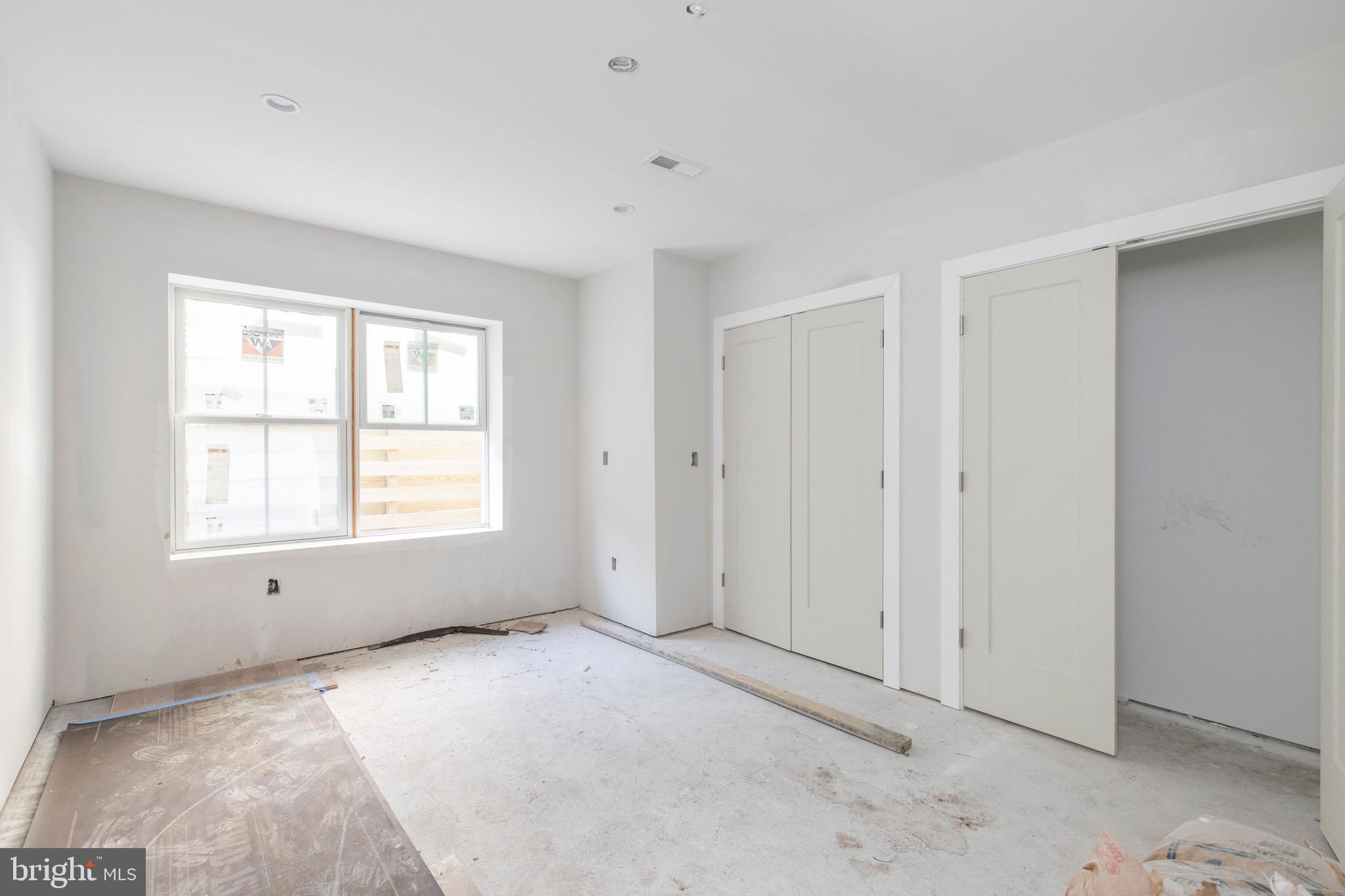 FAIRMOUNT - Residential Income