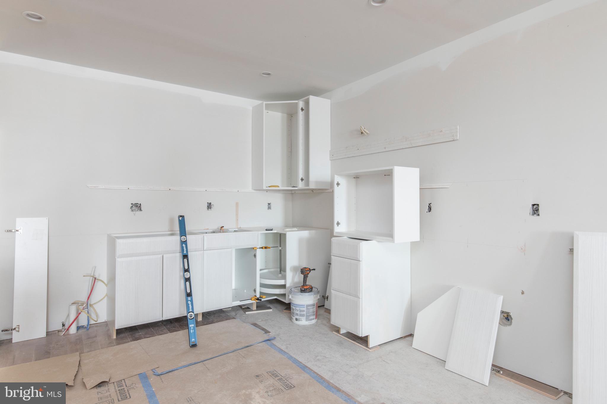 FAIRMOUNT - Residential Income