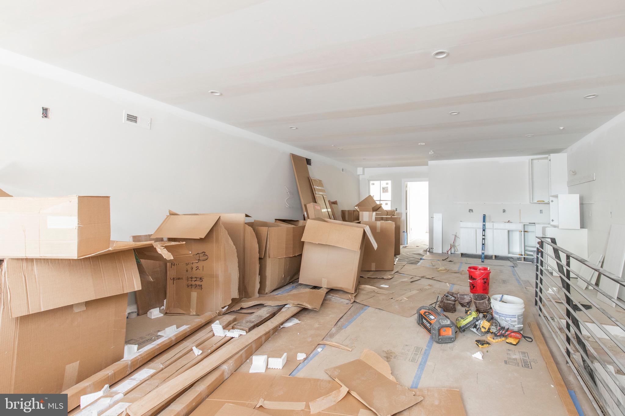 FAIRMOUNT - Residential Income