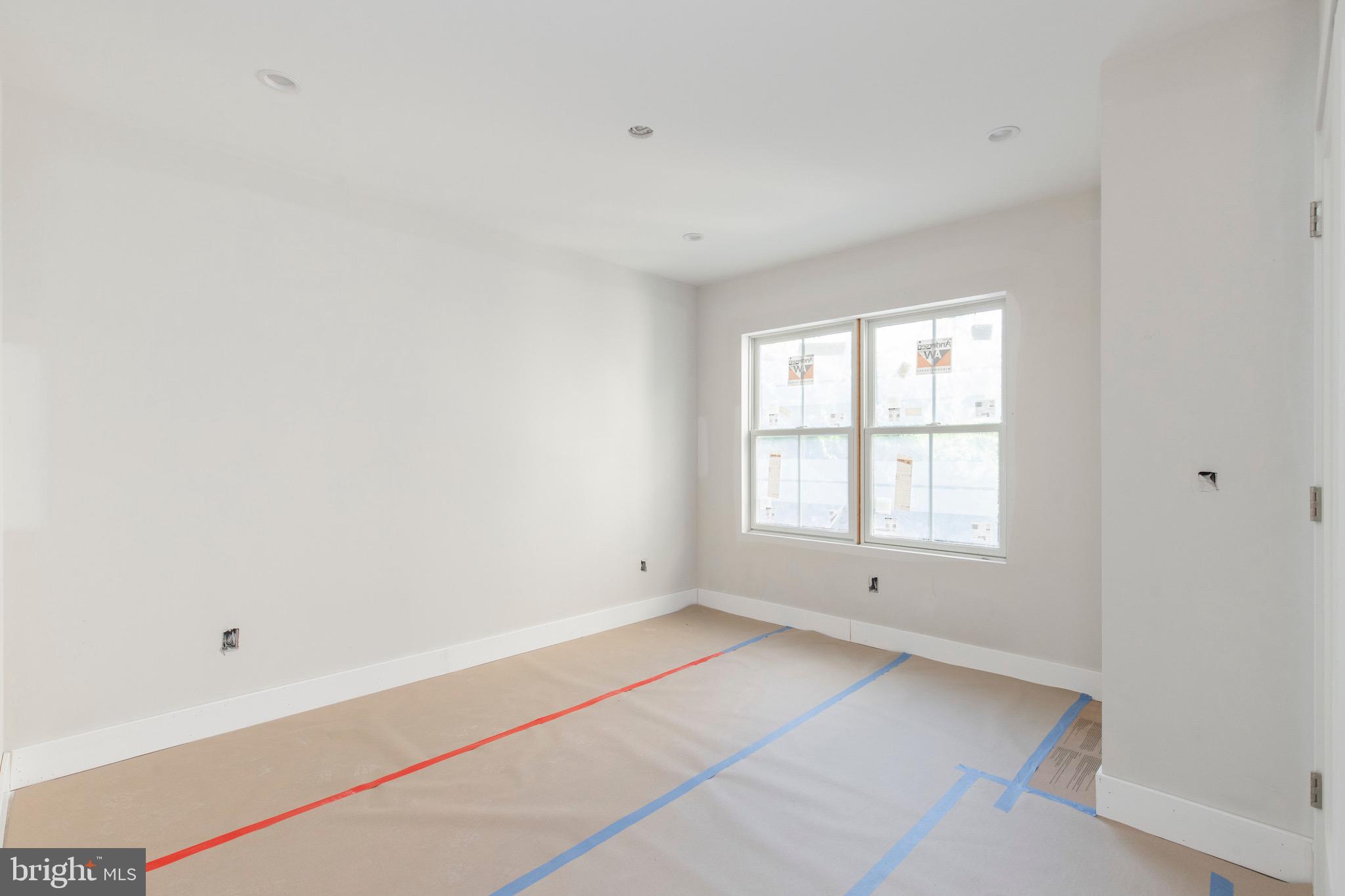 FAIRMOUNT - Residential Income