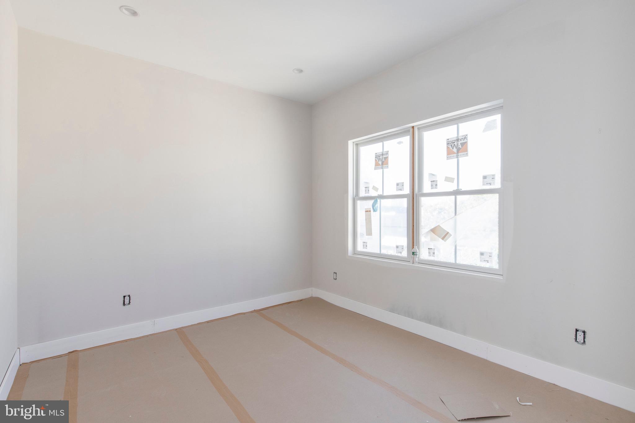 FAIRMOUNT - Residential Income