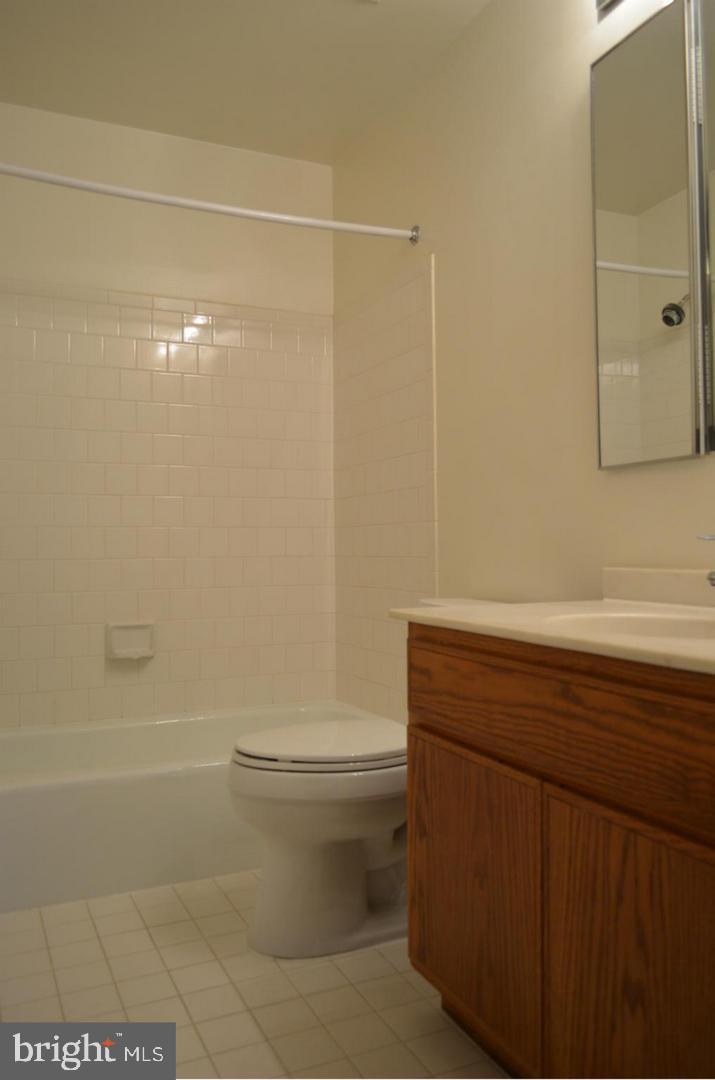 RIVERHILL - Residential Lease