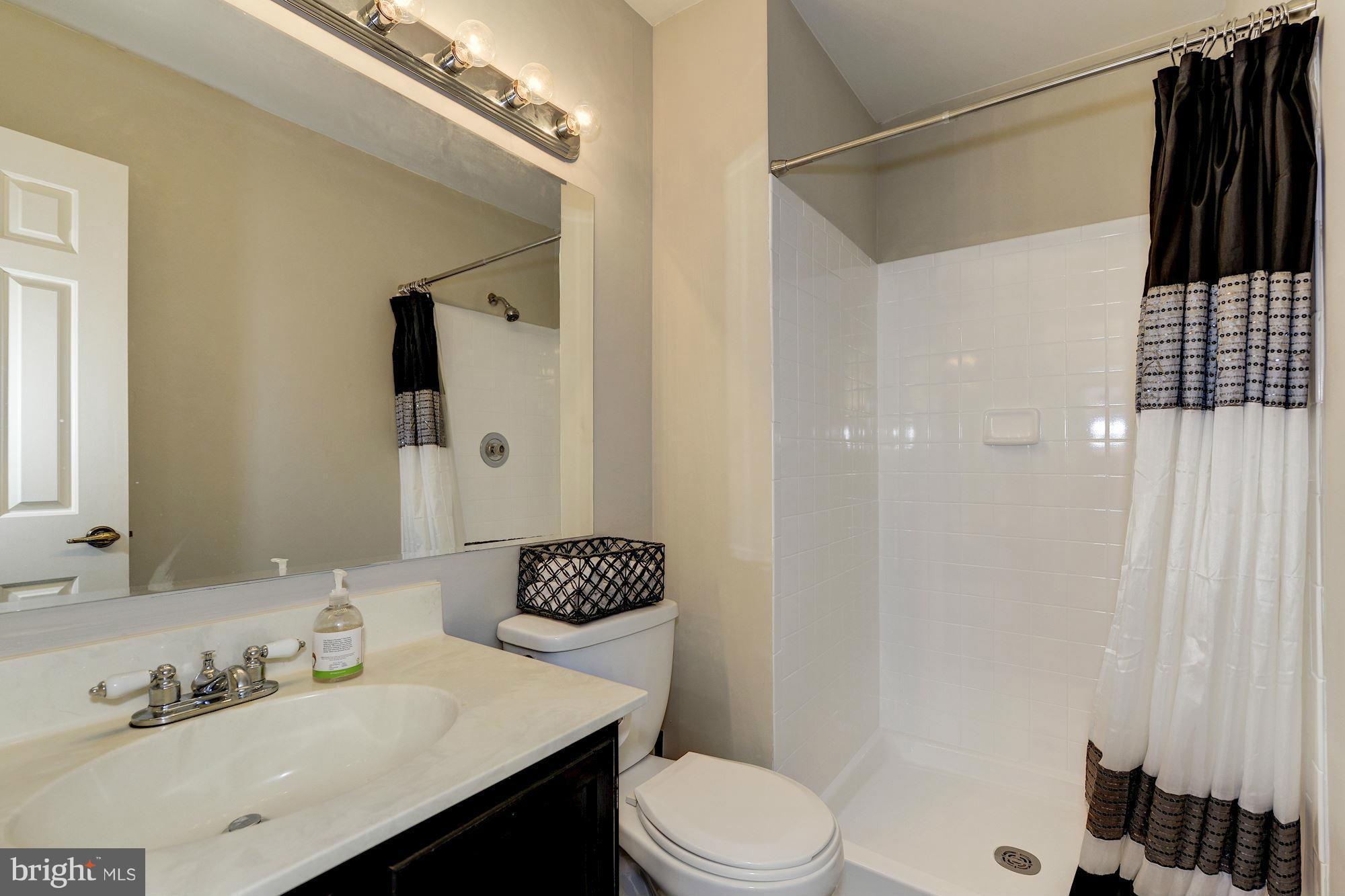 TOWNES OF BURKE - Residential