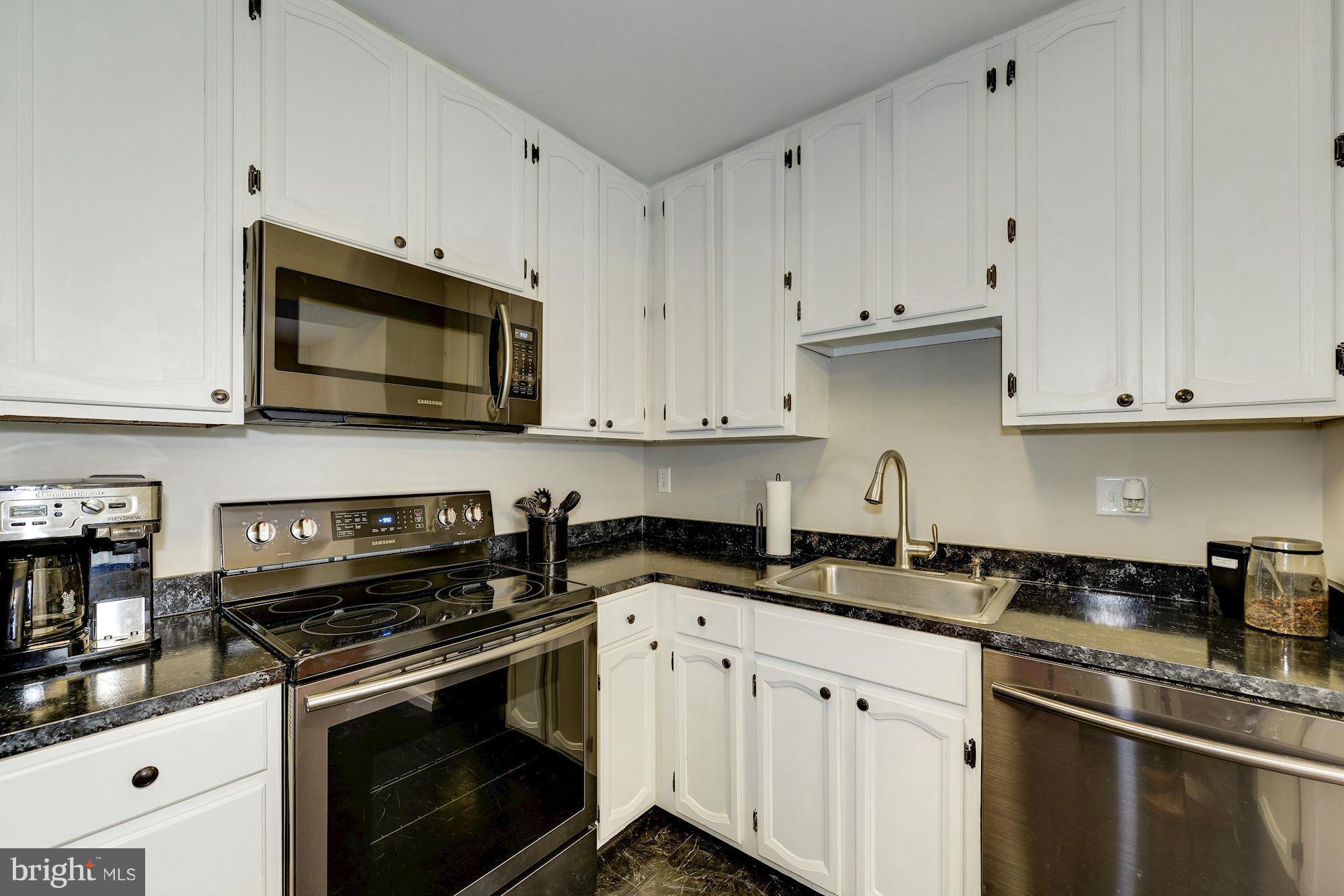 TOWNES OF BURKE - Residential