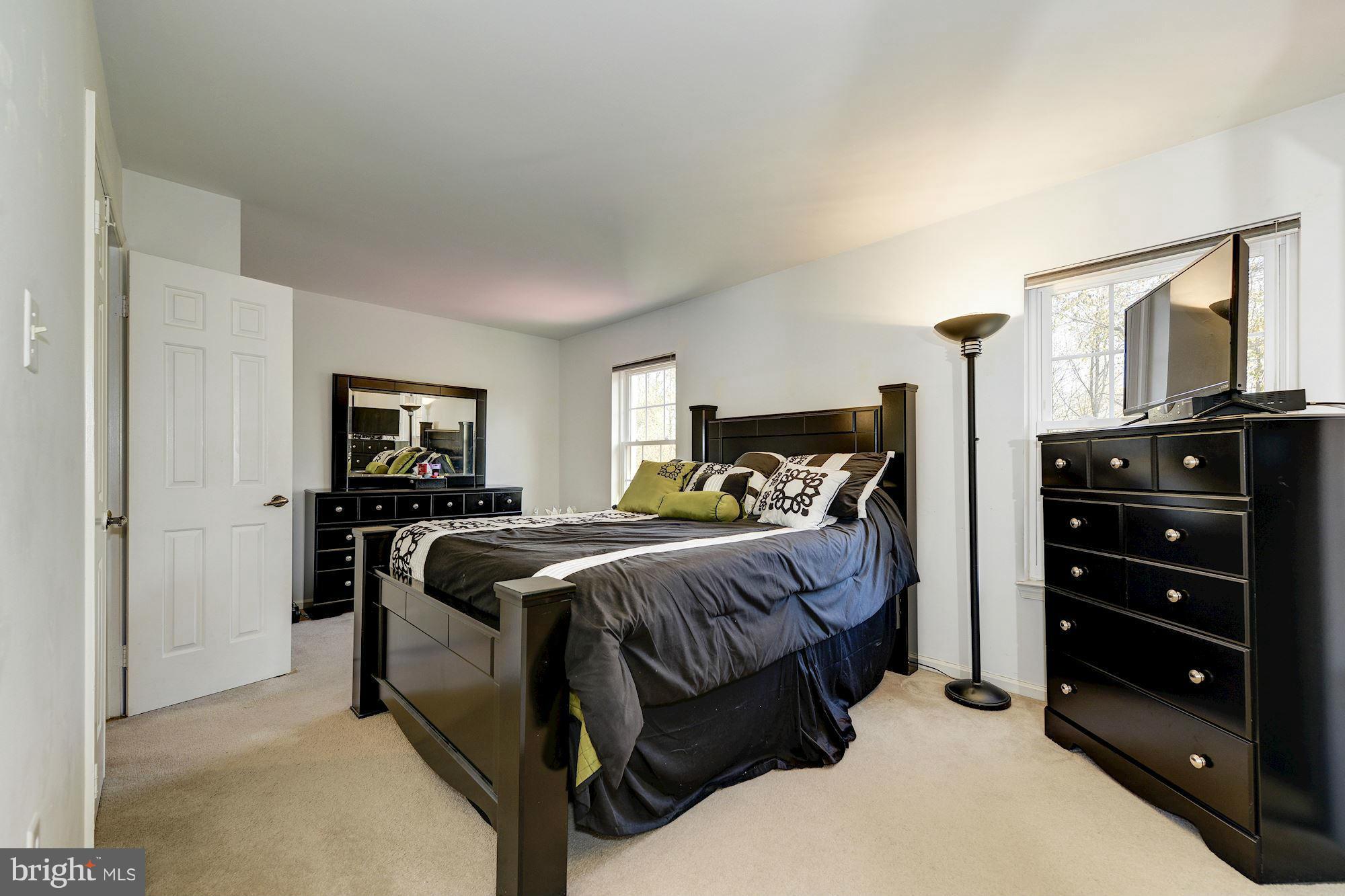 TOWNES OF BURKE - Residential