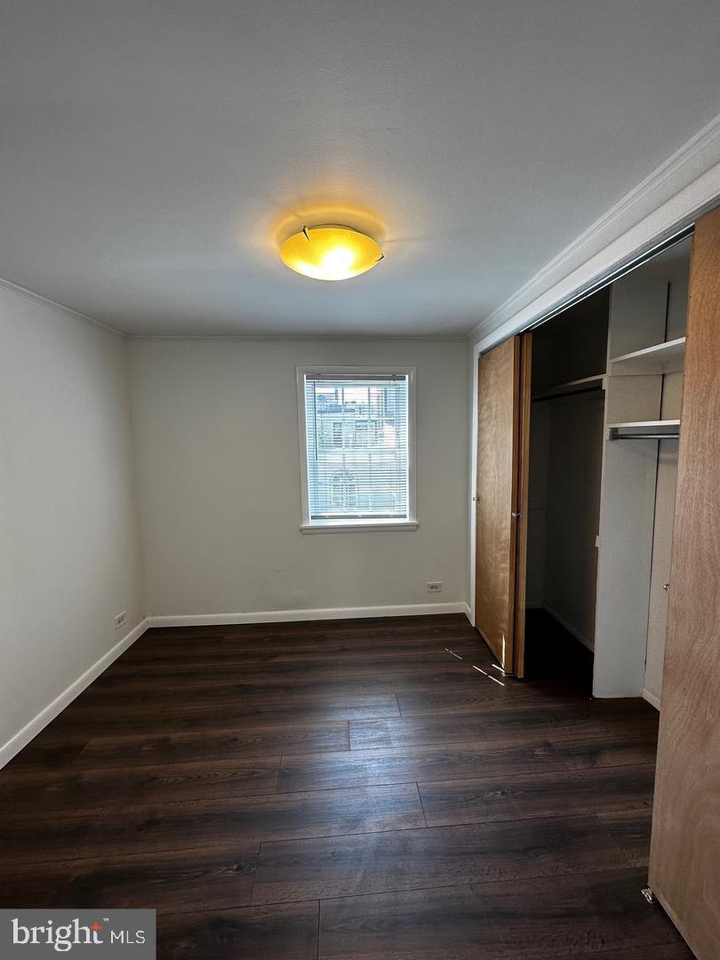 QUEEN VILLAGE - Residential Lease