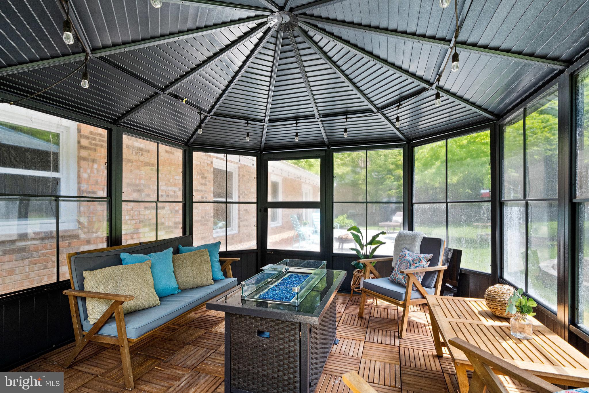 CHESTERBROOK HILLS - Residential