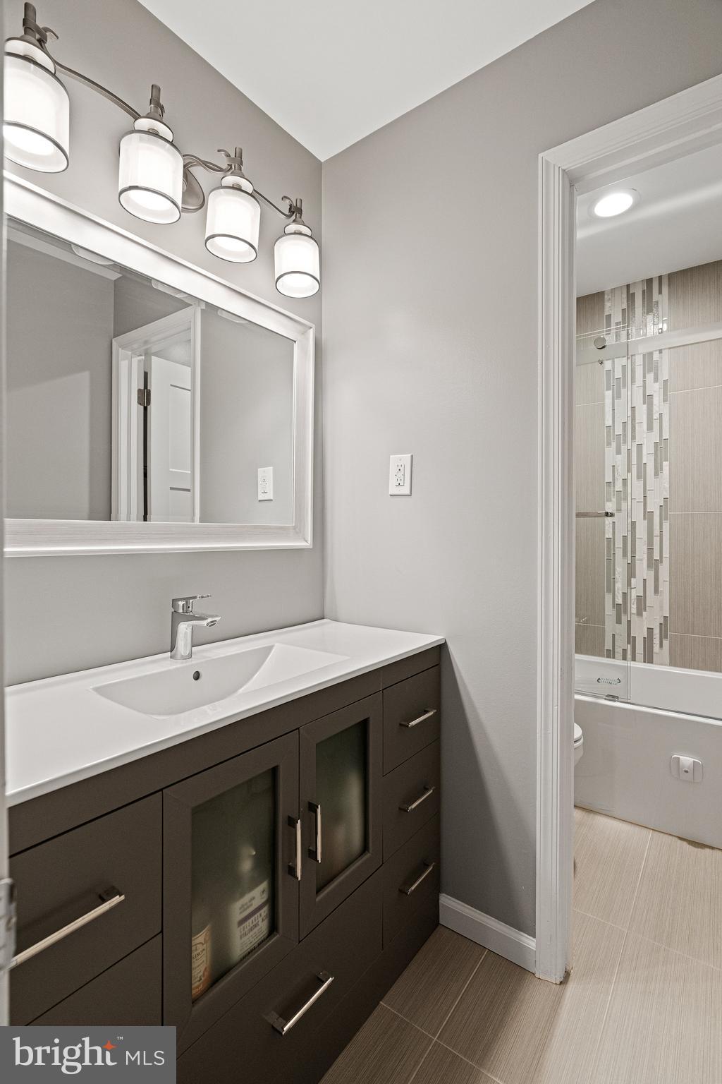 CHESTERBROOK HILLS - Residential