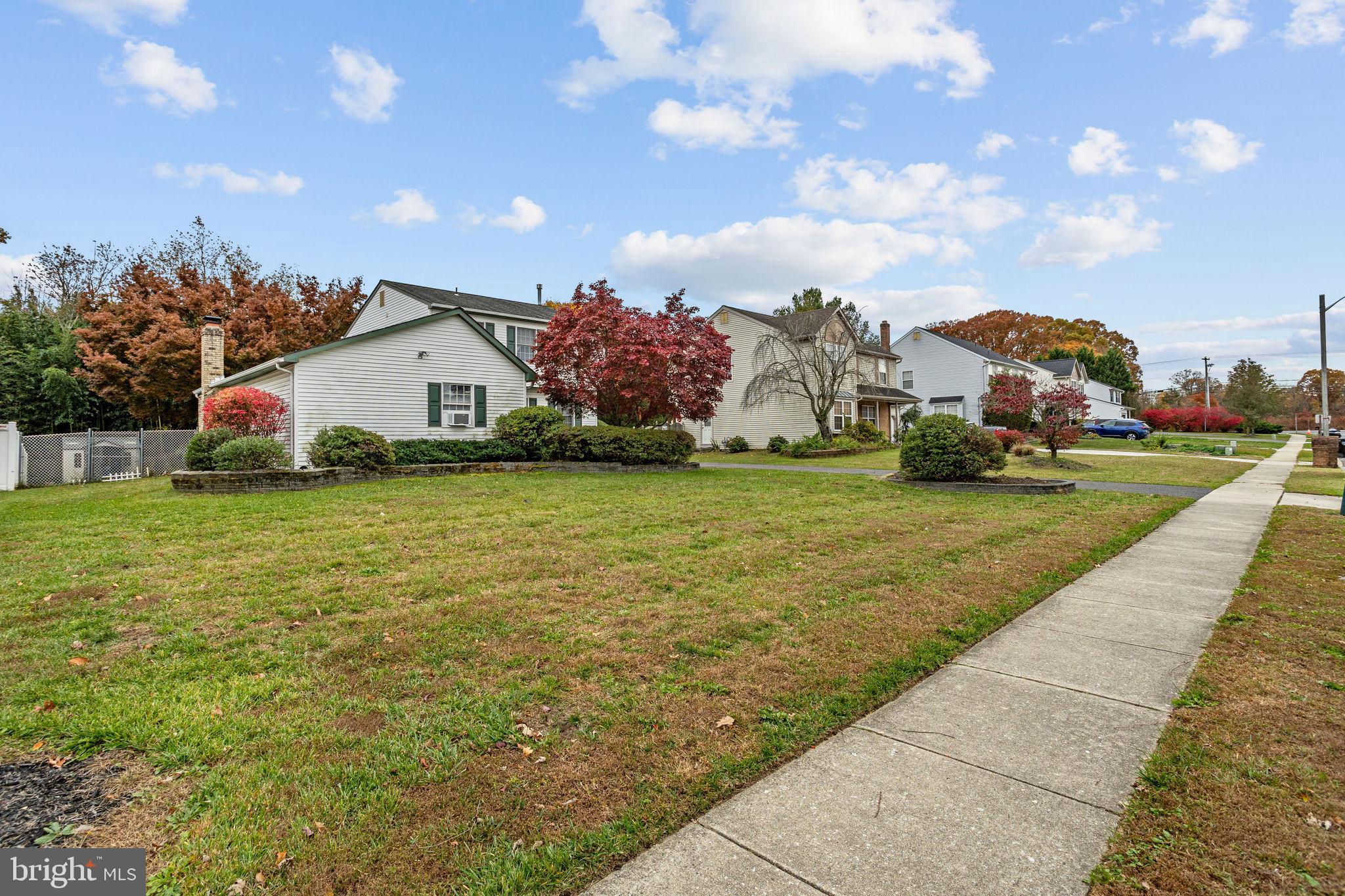 10 ORLANDO DRIVE