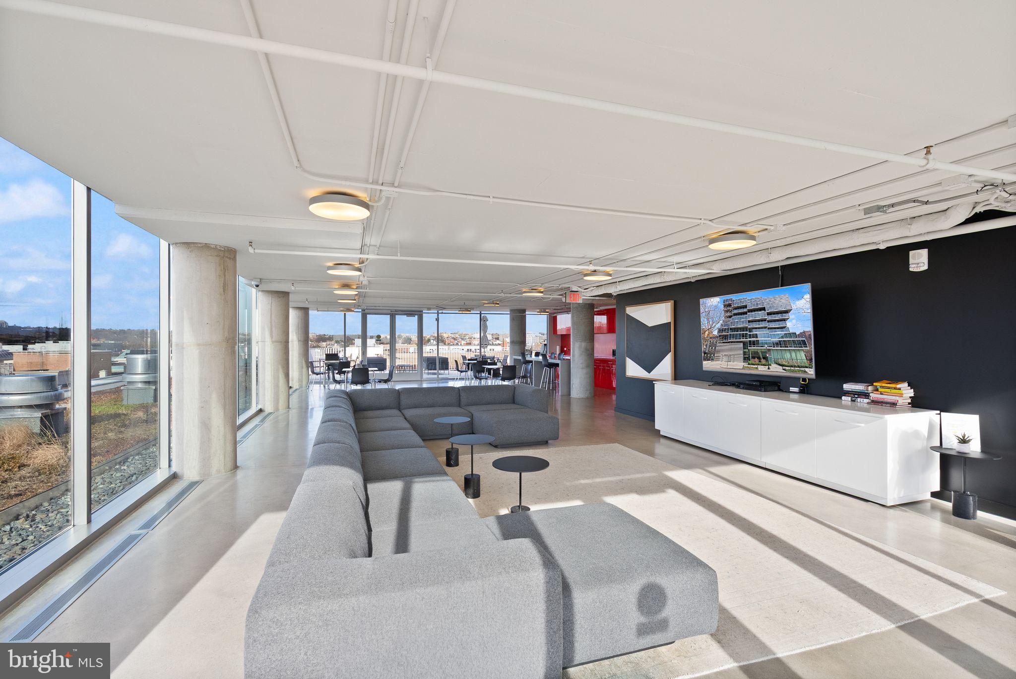 WEST END - Residential