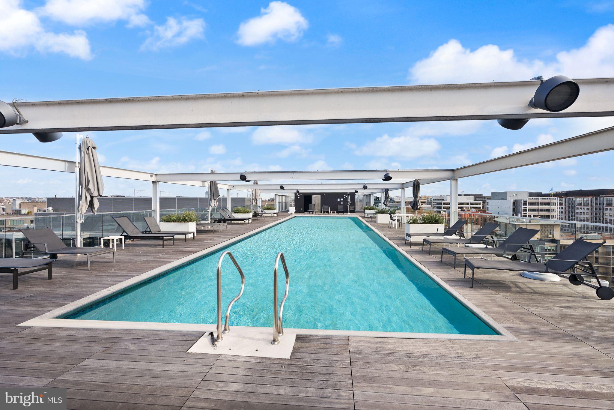 WEST END - Residential