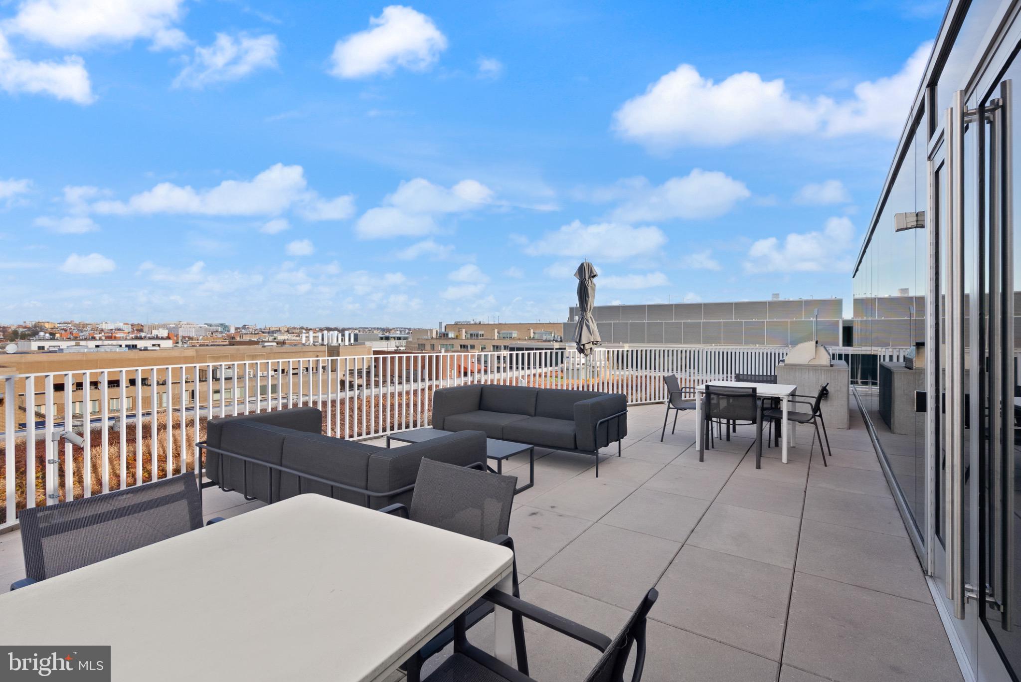 WEST END - Residential