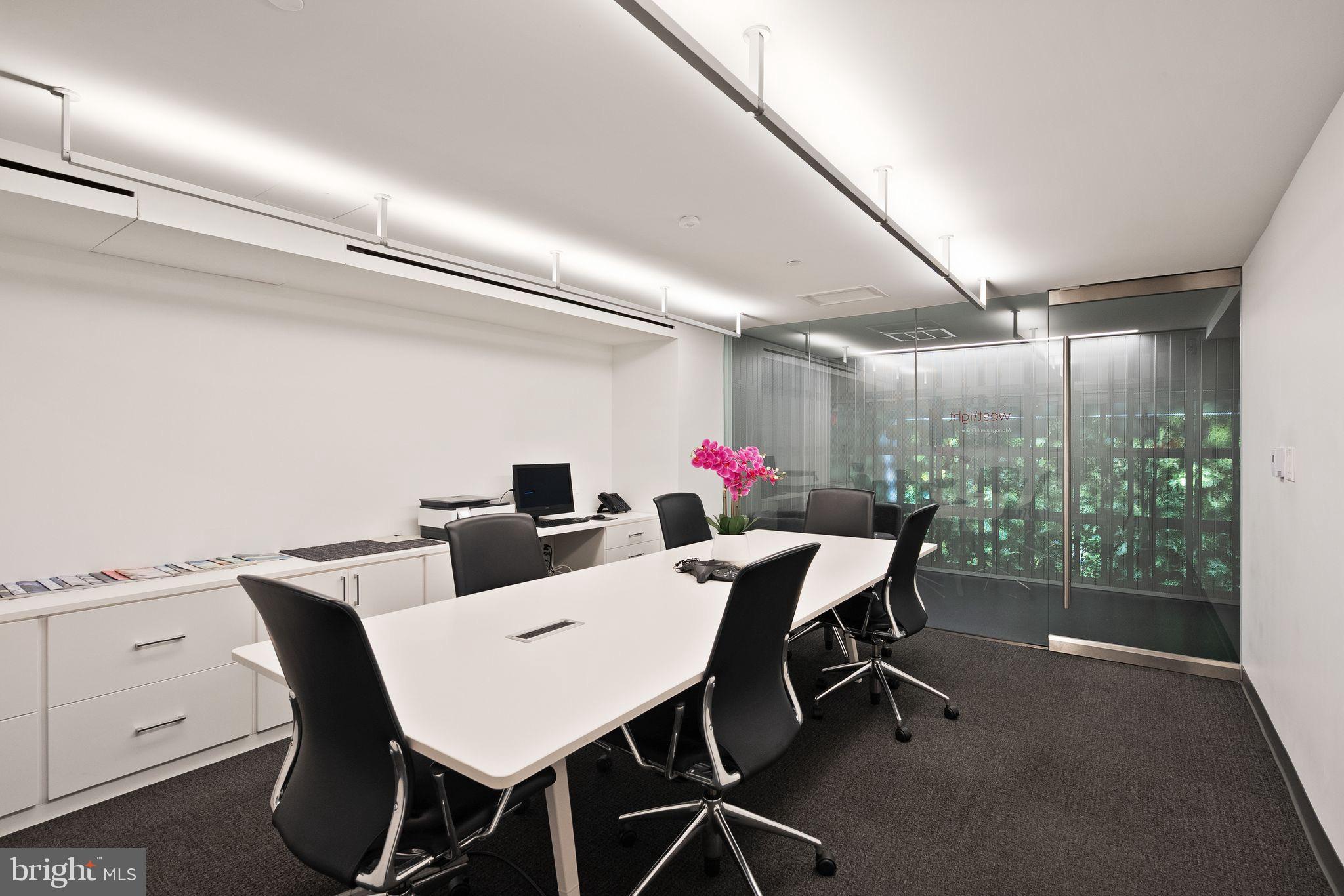 WEST END - Residential