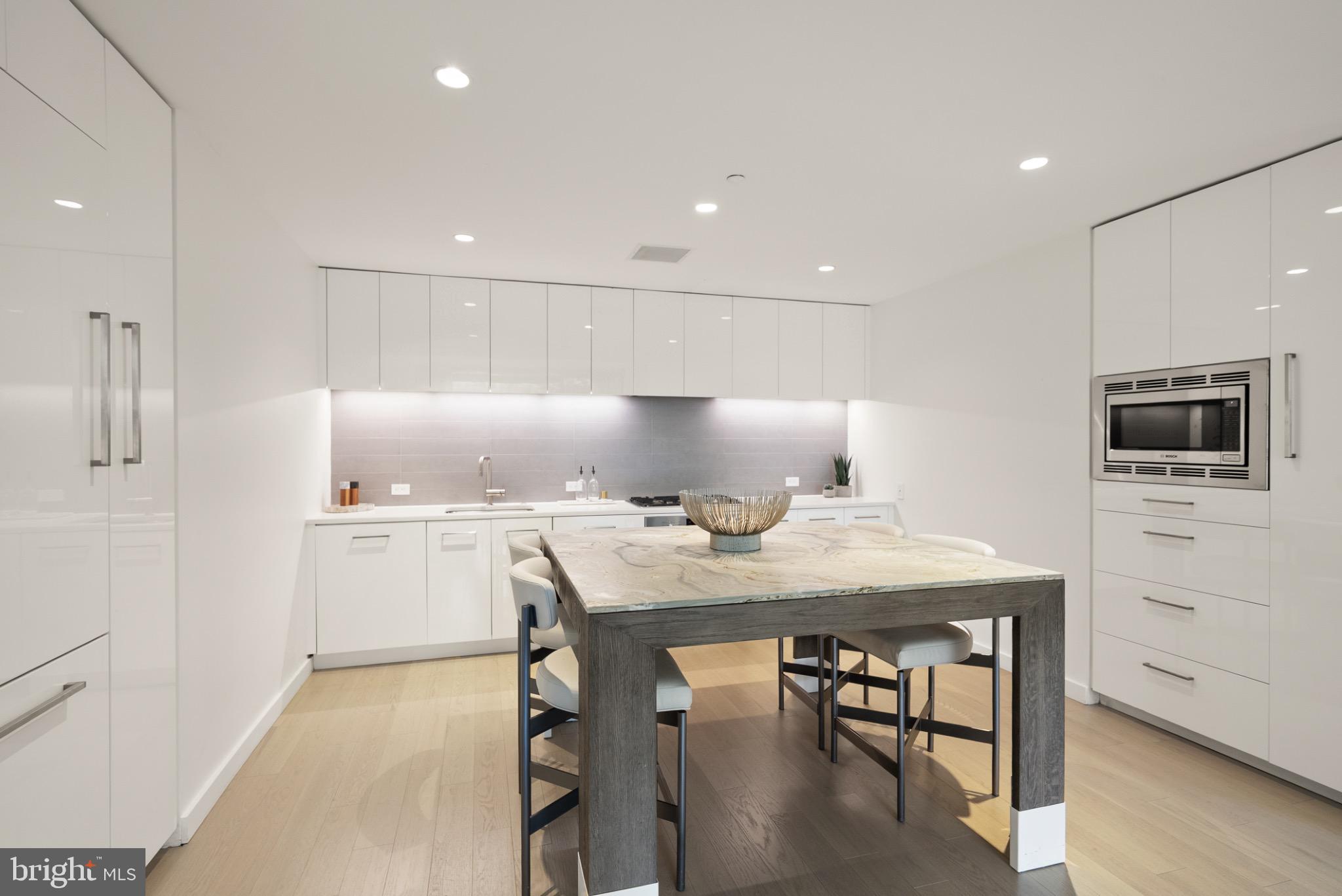 WEST END - Residential