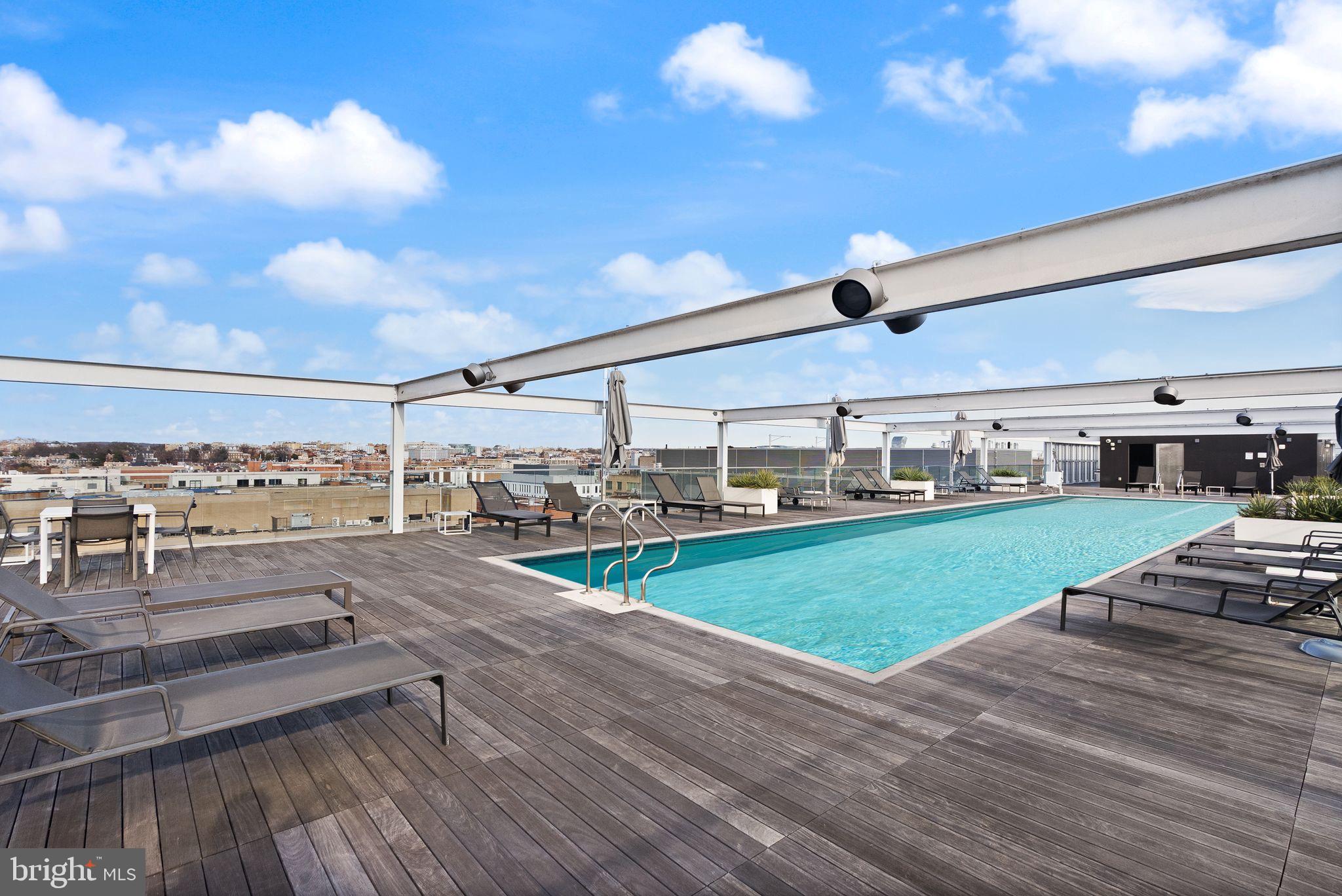 WEST END - Residential