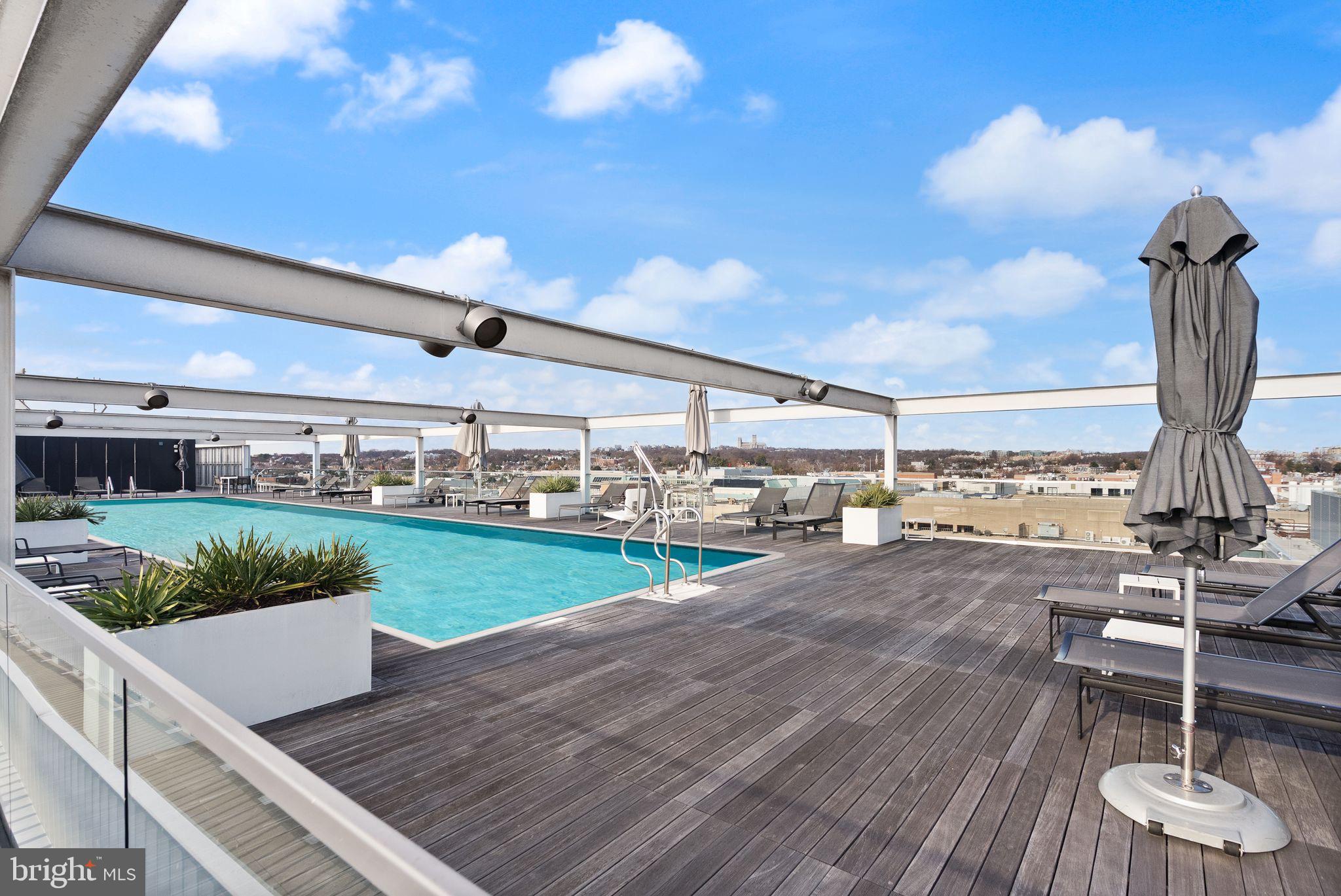 WEST END - Residential