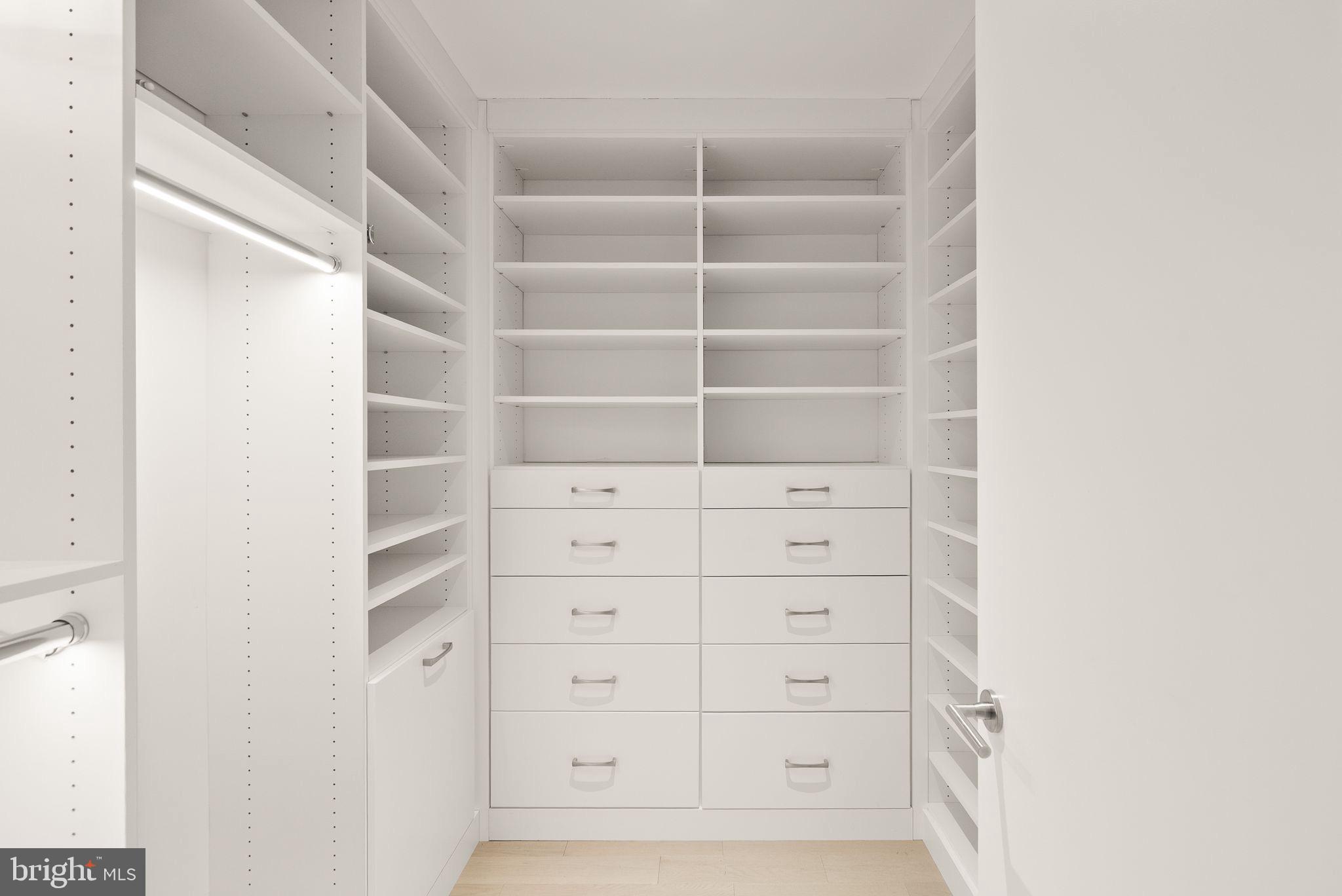 WEST END - Residential