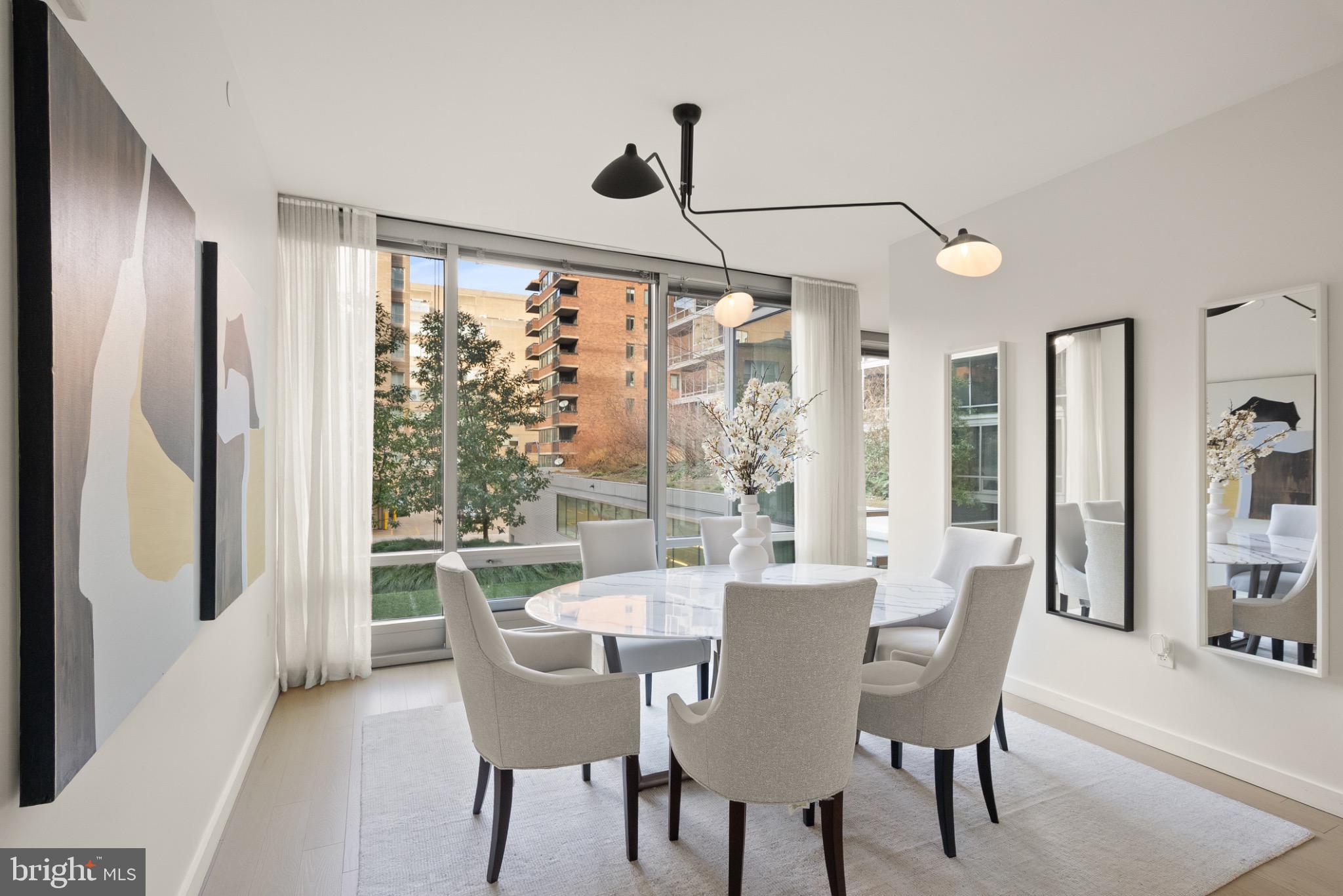 WEST END - Residential