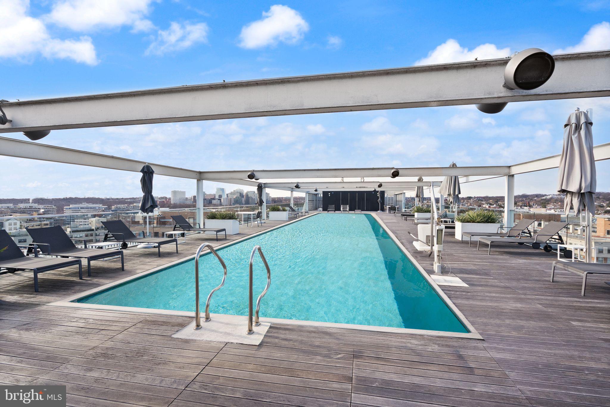 WEST END - Residential