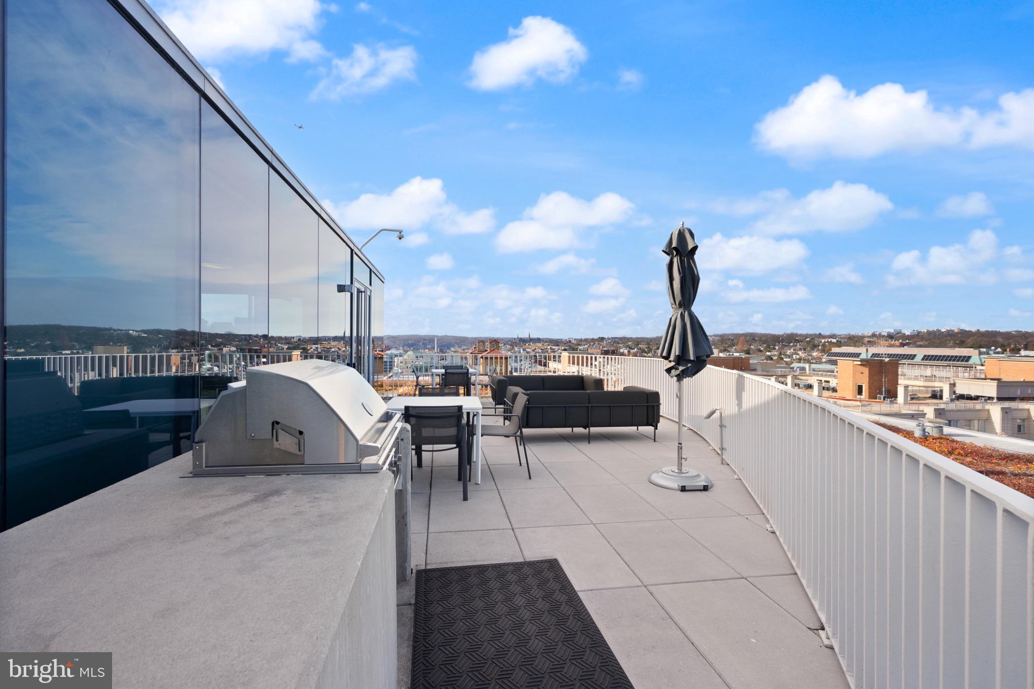 WEST END - Residential