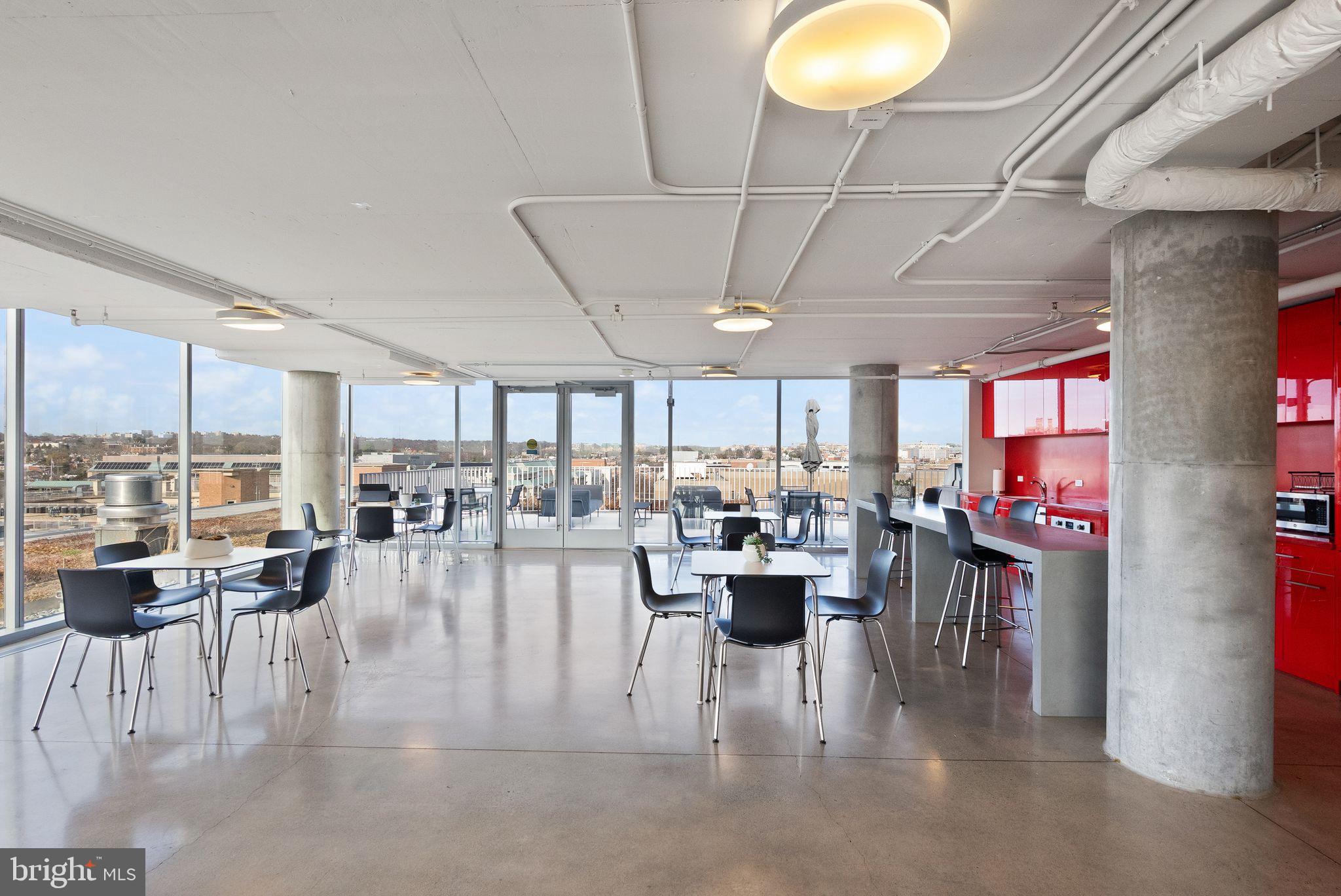 WEST END - Residential