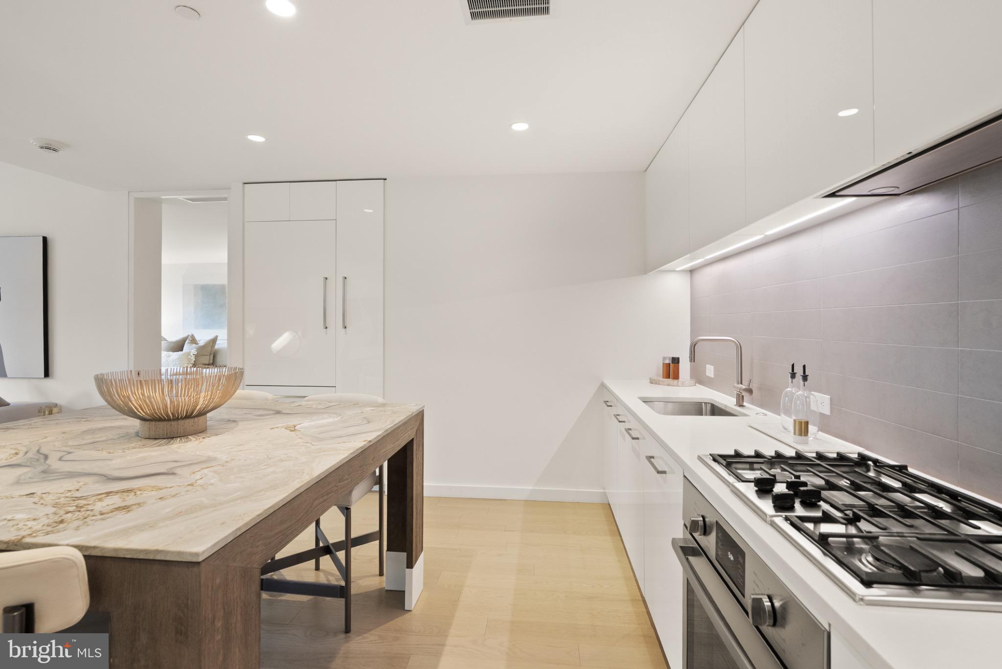 WEST END - Residential