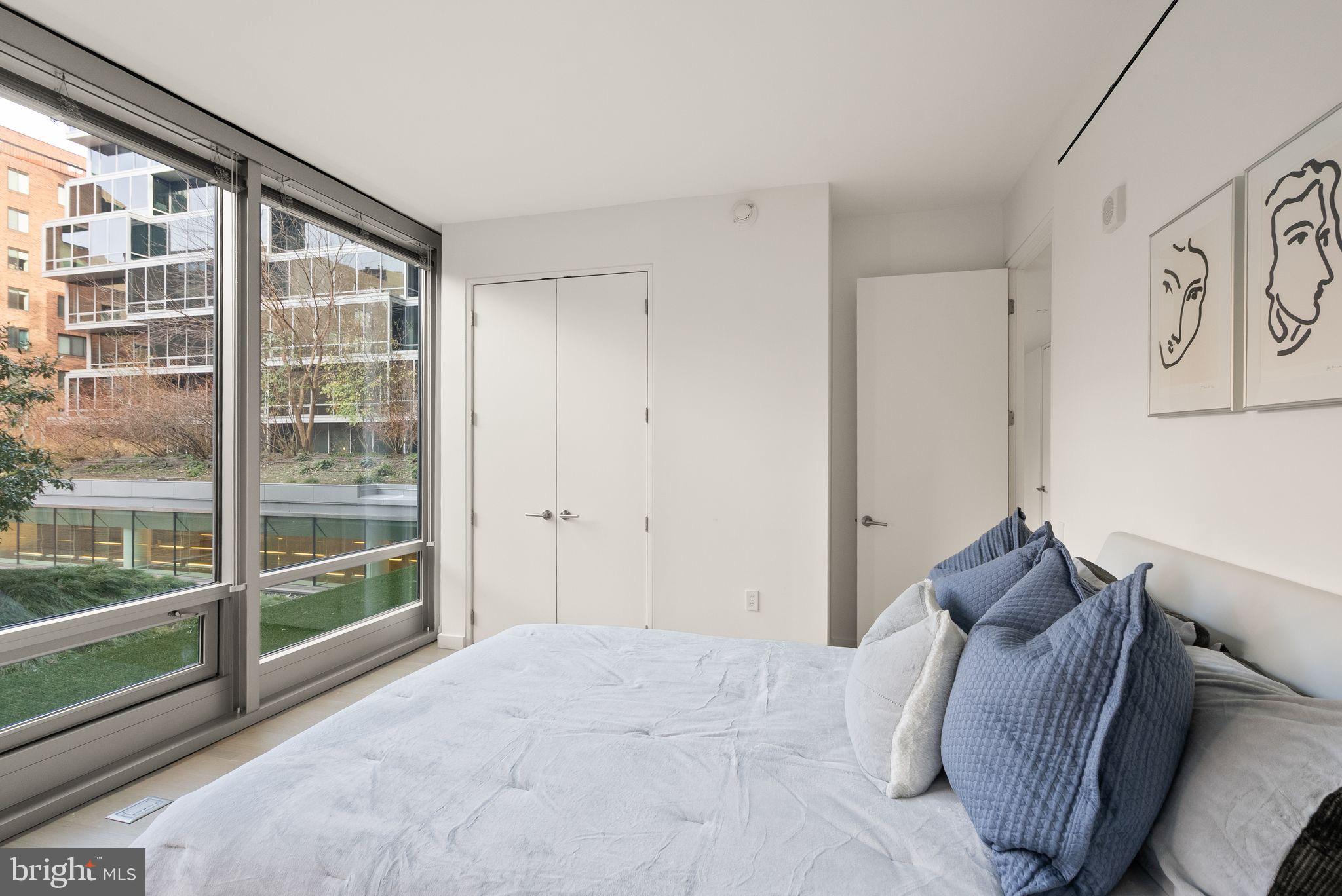 WEST END - Residential