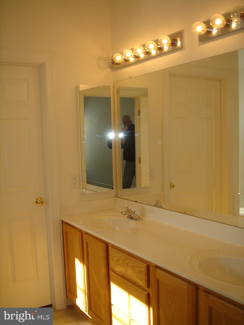 HAMPTONS OF BRIGHTWOOD - Residential Lease