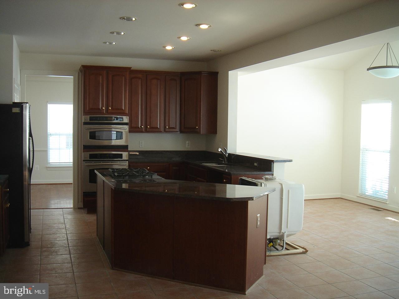 HAMPTONS OF BRIGHTWOOD - Residential Lease