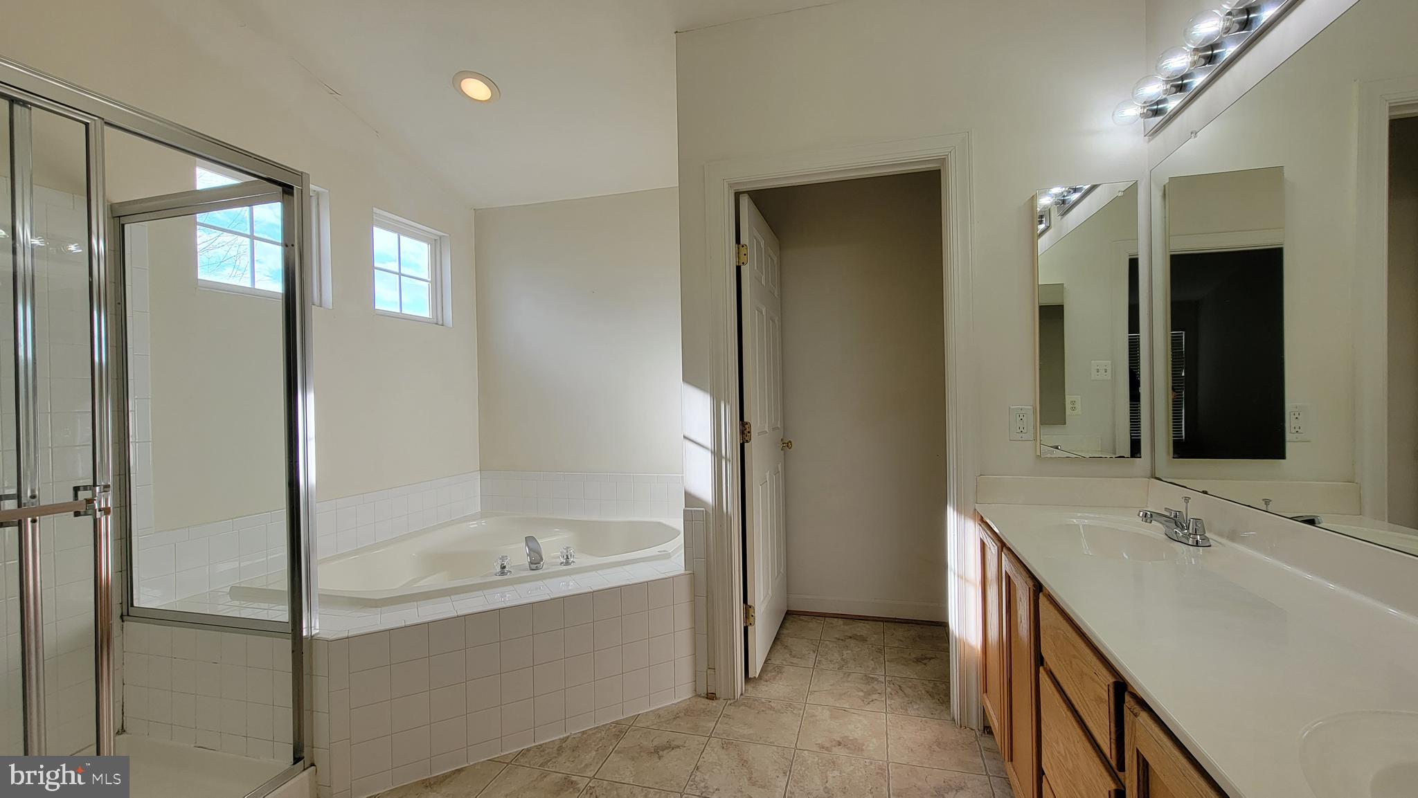 HAMPTONS OF BRIGHTWOOD - Residential Lease